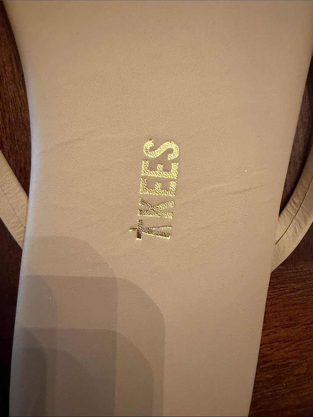 TKEES Flip Flop Sandals in cocobutter. Exactly as the pictures - Picture 2 of 6